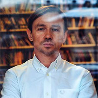 Biographie Дельфин