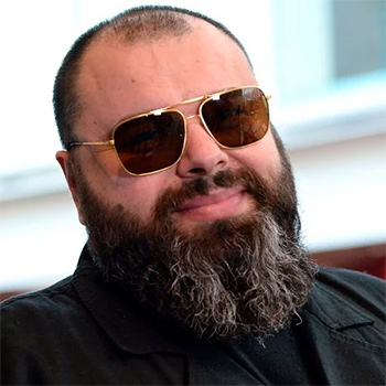 Biographie Максим Фадеев