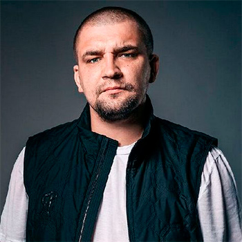 Biographie Ноггано