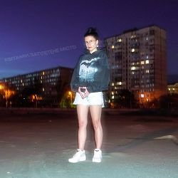 Pochette MI MI MARII - Квітами заплетене місто