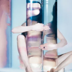 Pochette Poppy - Bruised Sky