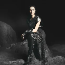 Pochette Laura Pausini - RITORNO AD AMARE
