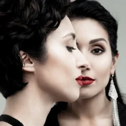 Pochette The Alibi Sisters - Сповідь