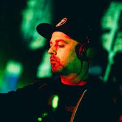 Pochette Conrad Subs - Hours