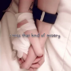 Pochette pupsies - Misery.