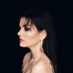 Pochette Atvara - Ēnā