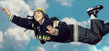 Billie Eilish a dominé les classements avec le hit Birds of a Feather