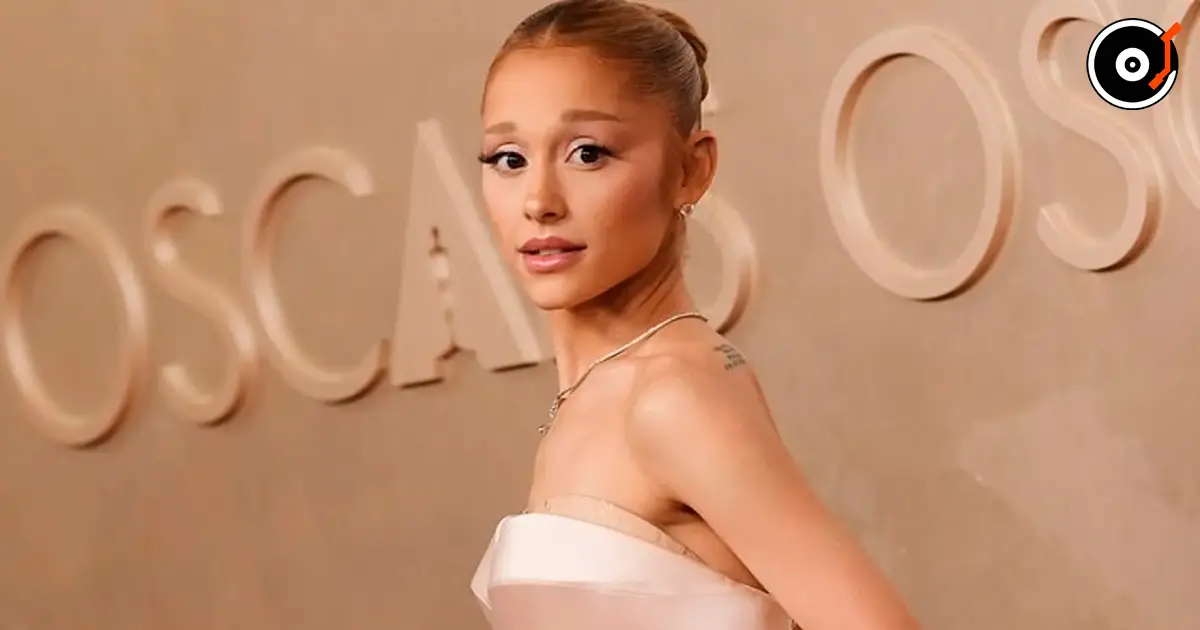 Ariana Grande a porté plainte après la fuite de 45 chansons inédites.